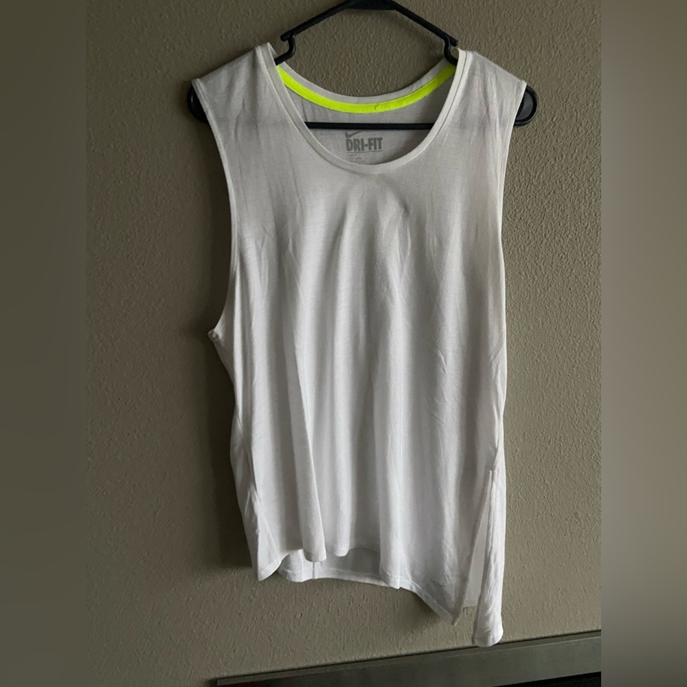 Women’s Nike Dri-Fit M/L White Tank Top